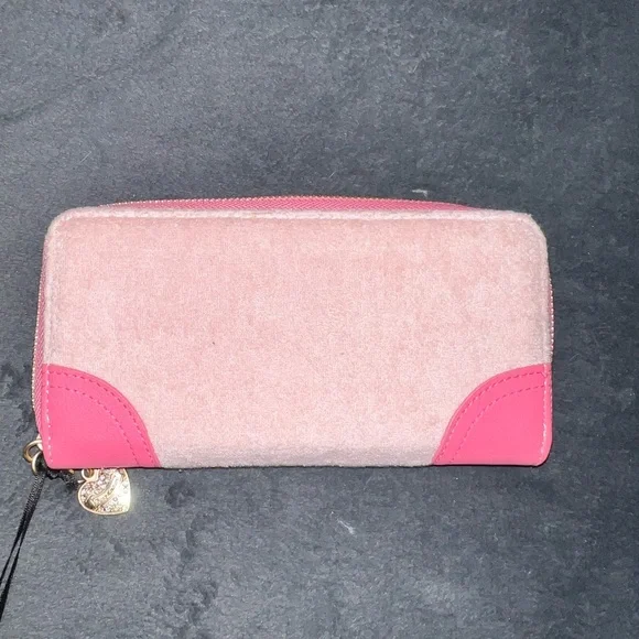 Juicy Couture Pink Lover’s Club Wallet - Picture 3 of 6